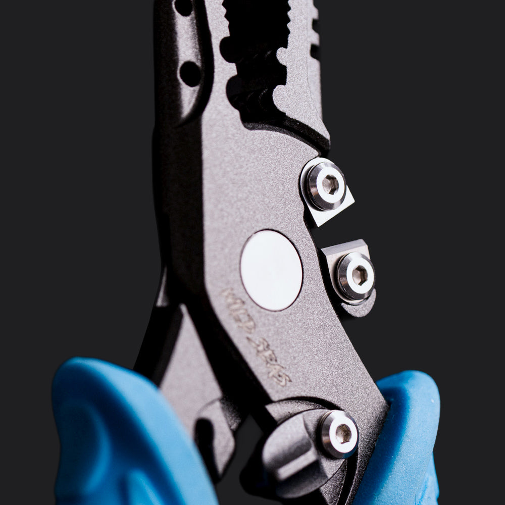 Tungsten-Carbide Cutter on the Wild Seas Super Grip Fishing Pliers