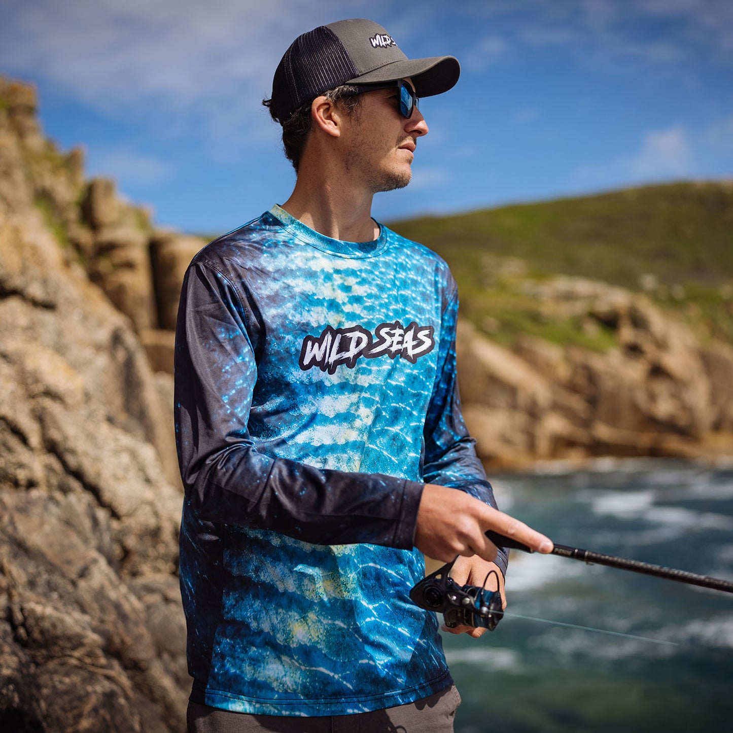 Wild Seas Performance UV Long Sleeve Fishing Shirt in Blue Scale